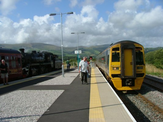 Unusual interchange at Dovey Junction
